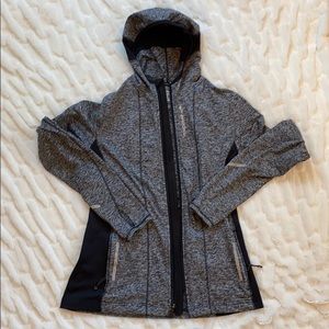 Brooks Reflective Running Jacket size Medium